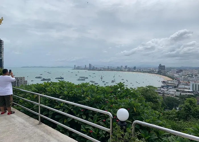 Stunning Unit Situated In Pattaya